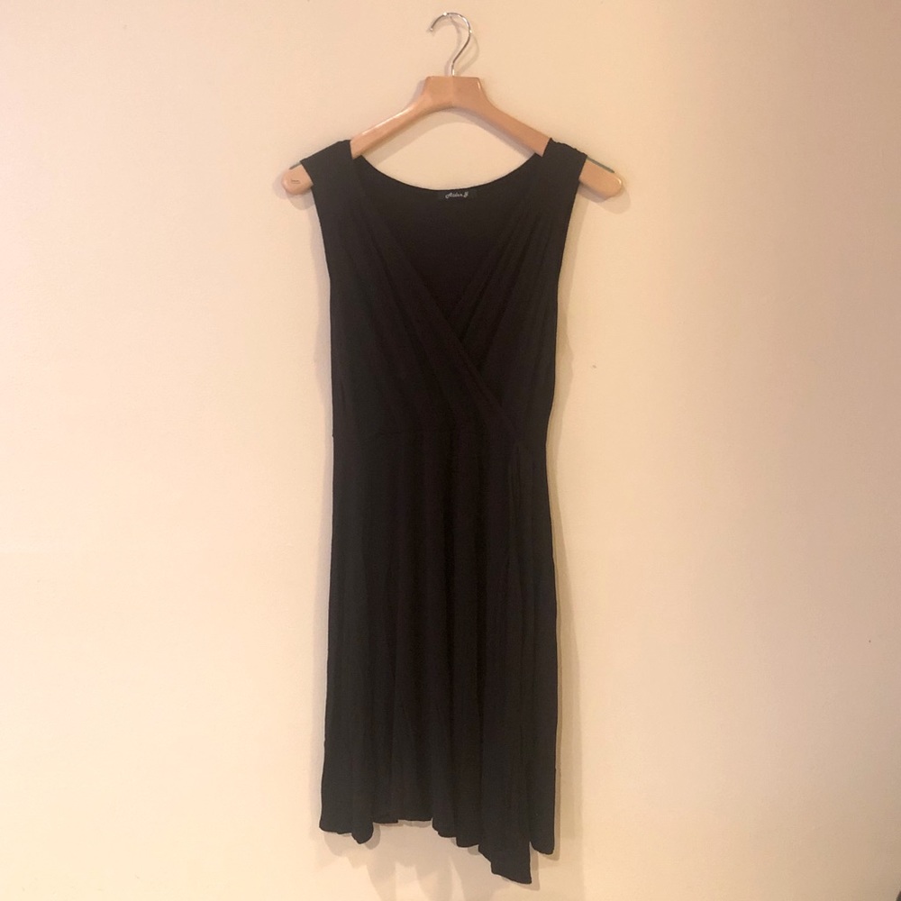 Black Sleeveless Dress